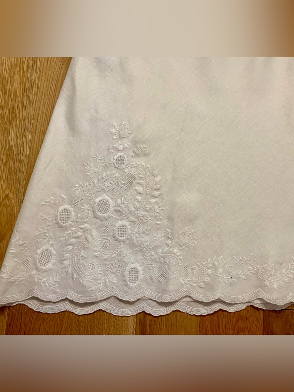 Ann Taylor Linen Embroided Lined White Size 0 Skirt - Picture 3 of 5
